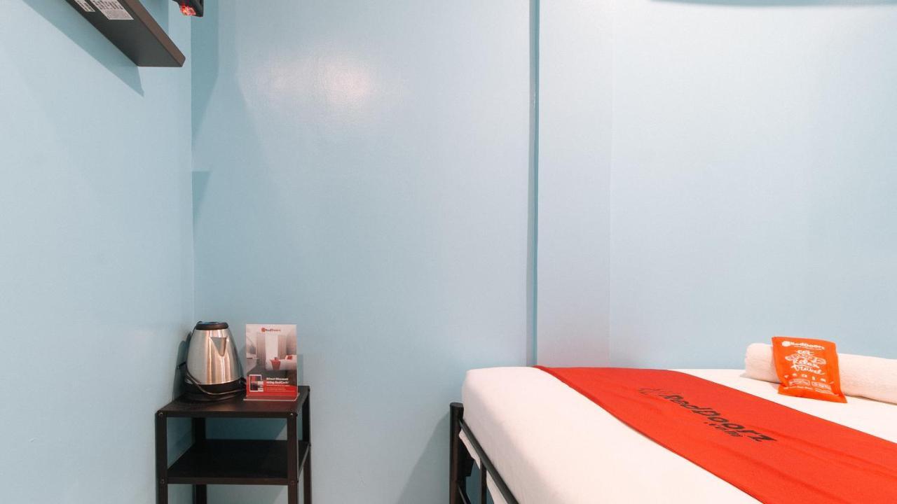 Reddoorz At Hotel Rosemarie Pasay Exterior foto